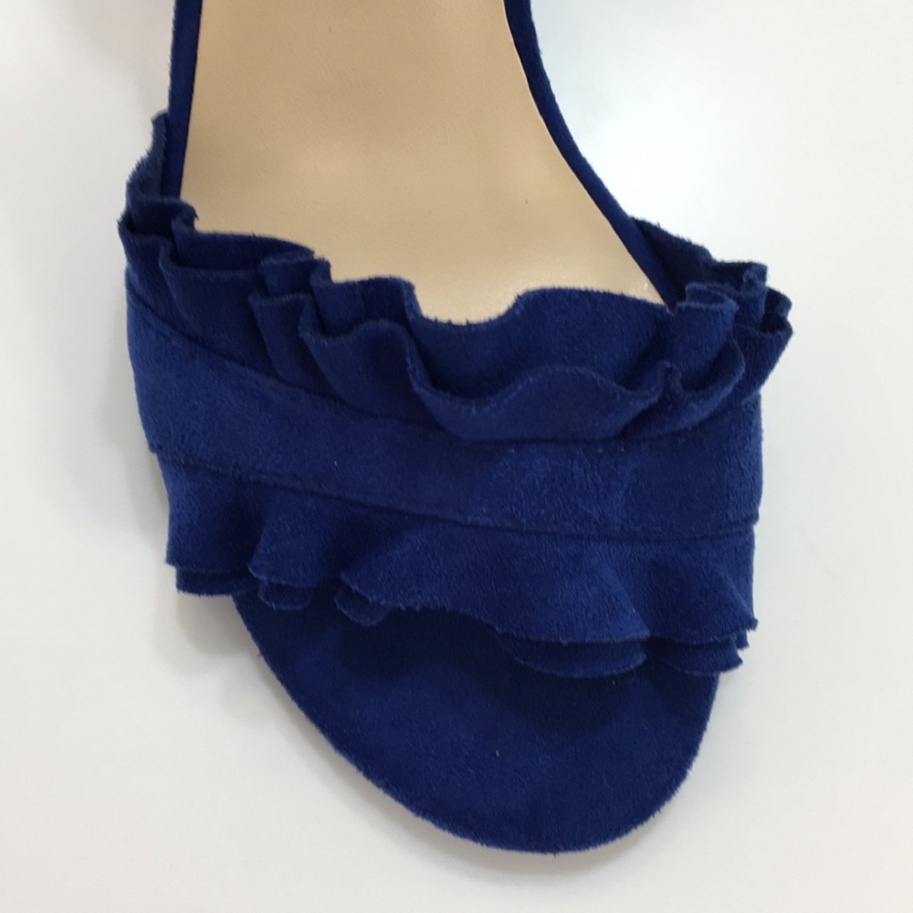 Shoes - Picture 2 of 5
